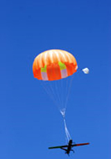 The recovery parachute system shall be designed to decelerate the recoverable body